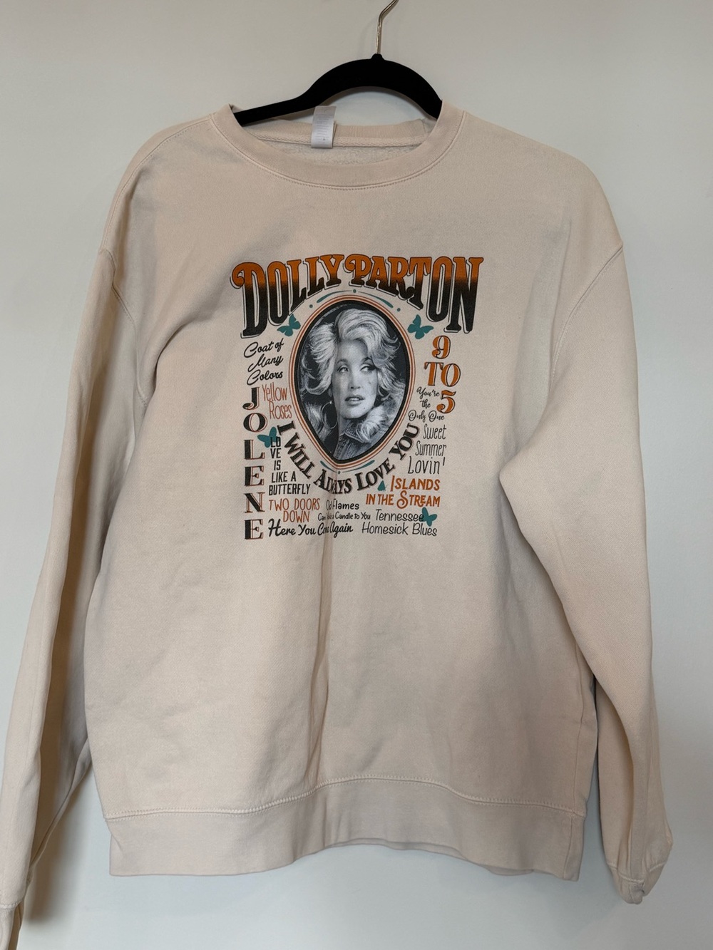 Graphic Dolly Parton Crewneck Sweatshirt - Cream